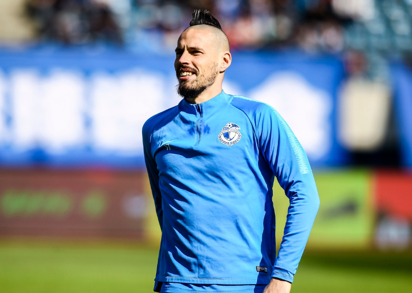 欧冠赛程吃紧,新疆广汇赛后官宣签约,信心回归,身体对抗强度拉满  欧冠赛程吃紧,新疆广汇赛后官宣签约,信心回归,身体对抗强度拉满