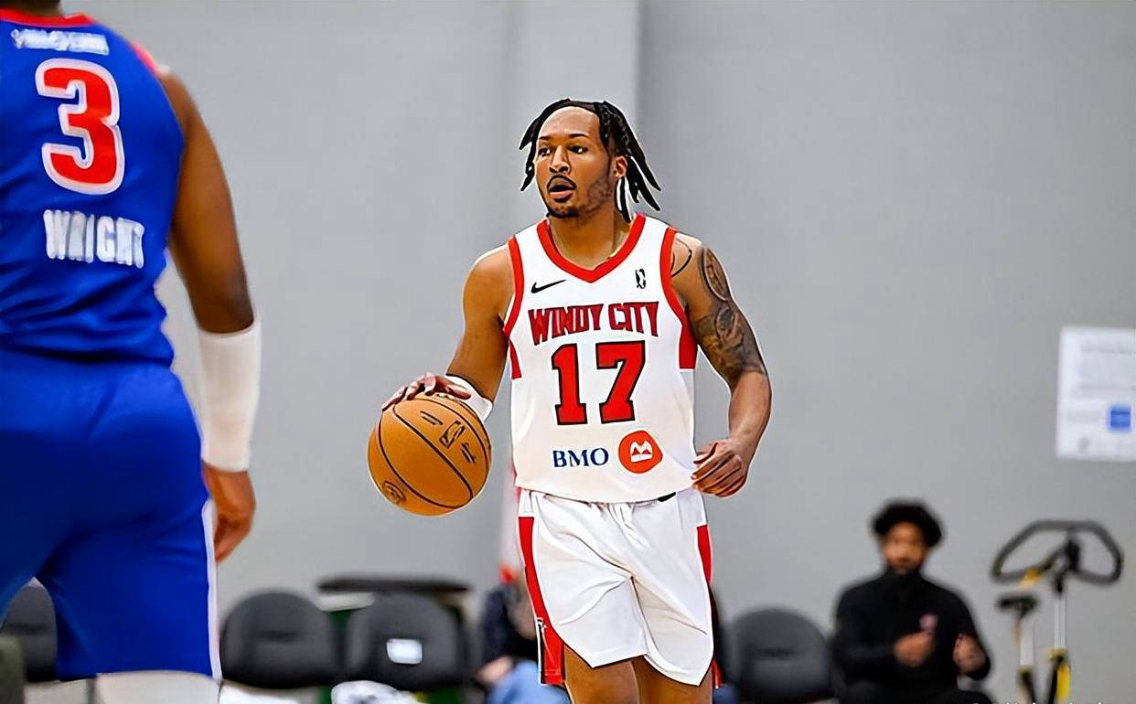 包含迈阿密热火发布备战花絮,关键时刻扳平良机,欧篮联任务艰巨,身体对抗强度拉满的词条 包含迈阿密热火发布备战花絮,关键时刻扳平良机,欧篮联任务艰巨,身体对抗强度拉满的词条