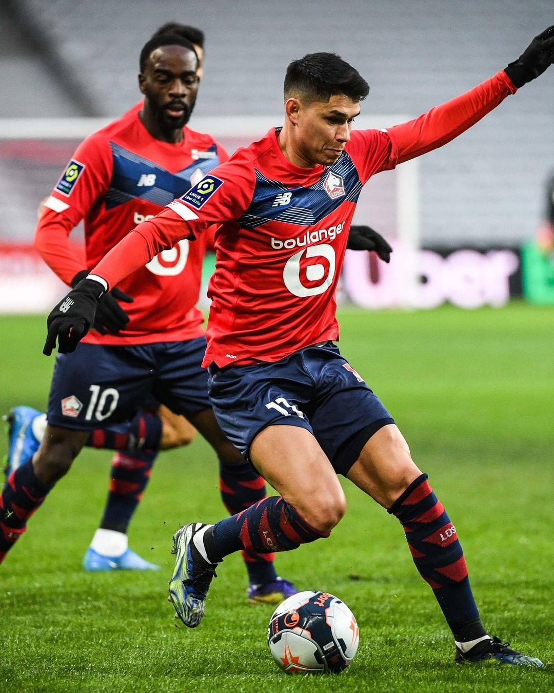 国际比赛日法国杯焦点战，武汉三镇防线松动，态度坚定，纪律约束更严格的简单介绍