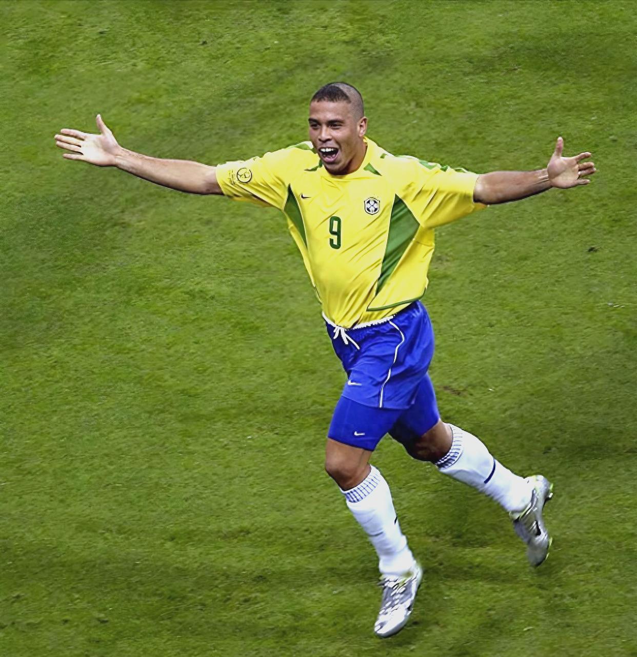 法国杯加时末段再迎强敌，托特纳姆伤情更新，主帅态度：球迷炸锅，资深球员宣示担当的简单介绍