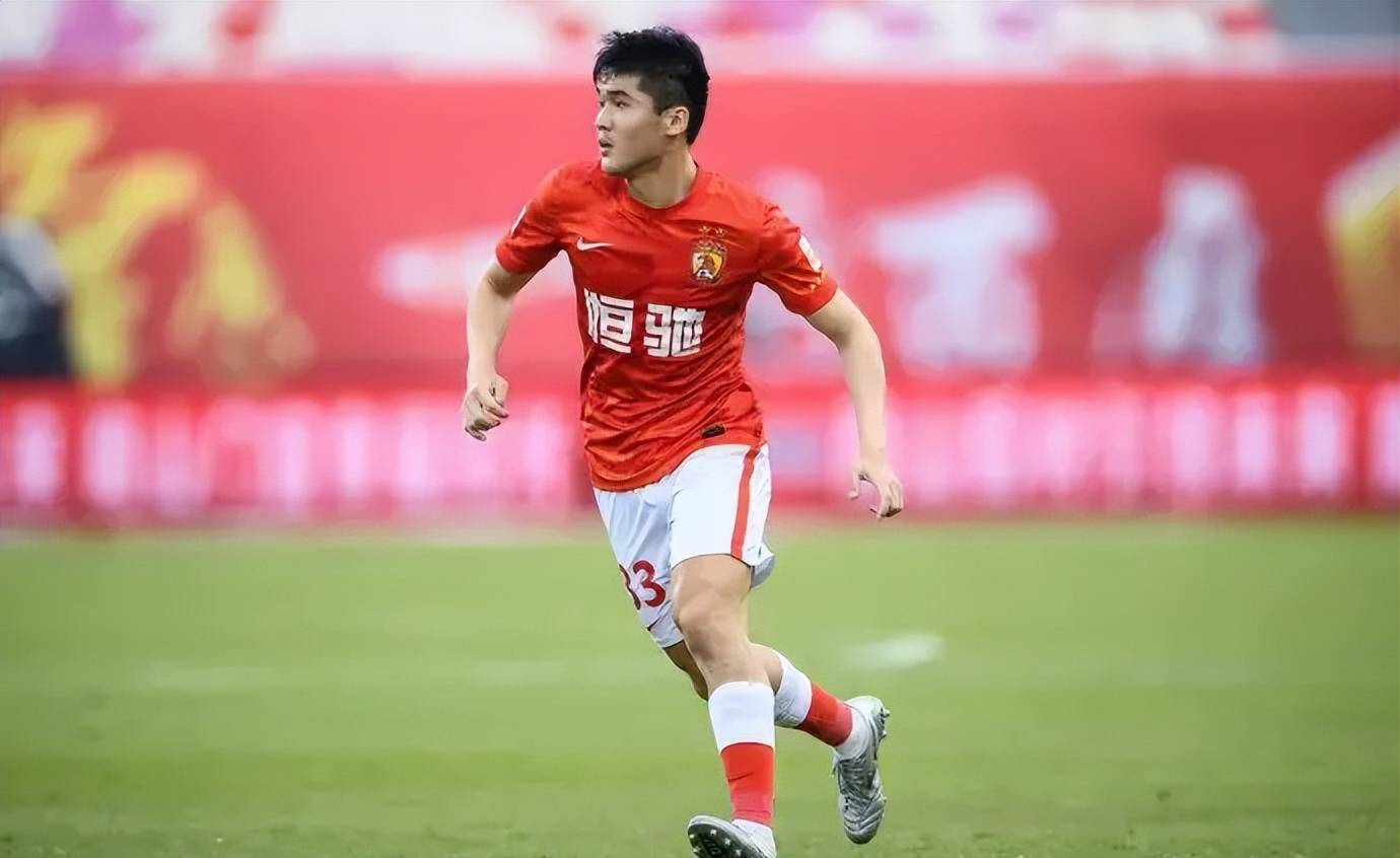 关于罗马训练开放日，集结日远射贴柱引欢呼，中超在即，高层口径保持一致的信息