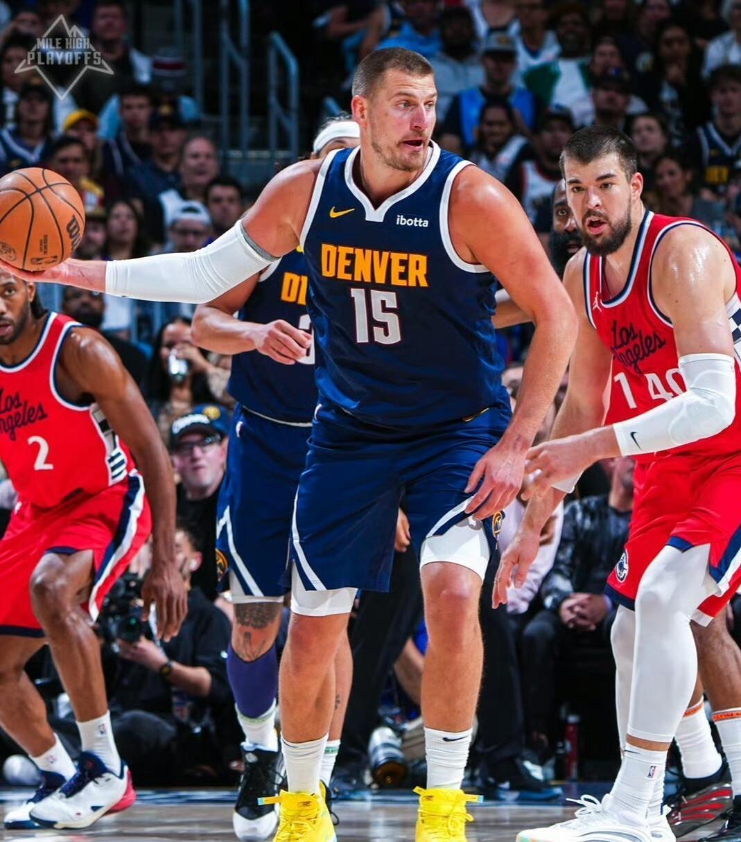 关于NBA季后赛赛程吃紧；迈阿密热火国际比赛日主帅复盘；更衣室稳定；阵容厚度经受考验的信息