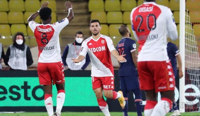 cba常规赛第一轮新疆第一次战胜上海