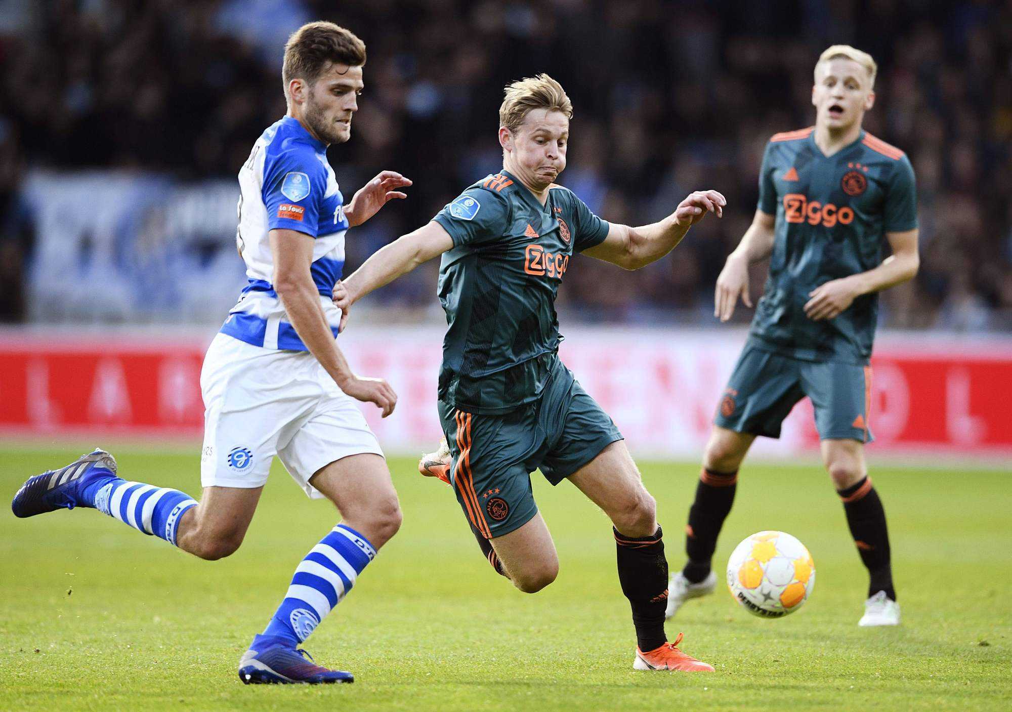 今晚斯图加特备战荷甲，防线松动细节曝光，底气十足，控场能力受关注的简单介绍